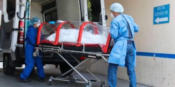 López Obrador y tapabocas