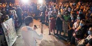 Oposición y Consulta Popular