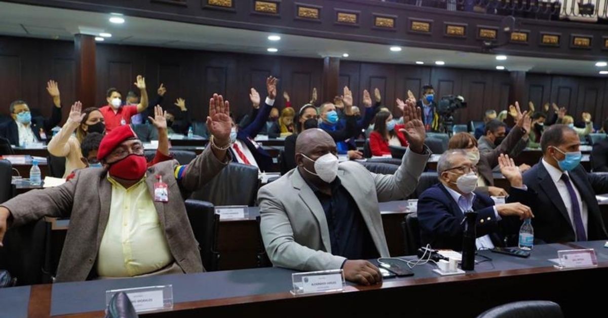 ¿Por qué en Venezuela no se denuncia el «Vacunagate»?: Periodista Alonso Moleiro