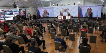 Negociaciones y Consejo Nacional Electoral