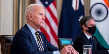 Cheques y ayuda económica