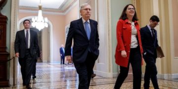 Mitch McConell y Senado