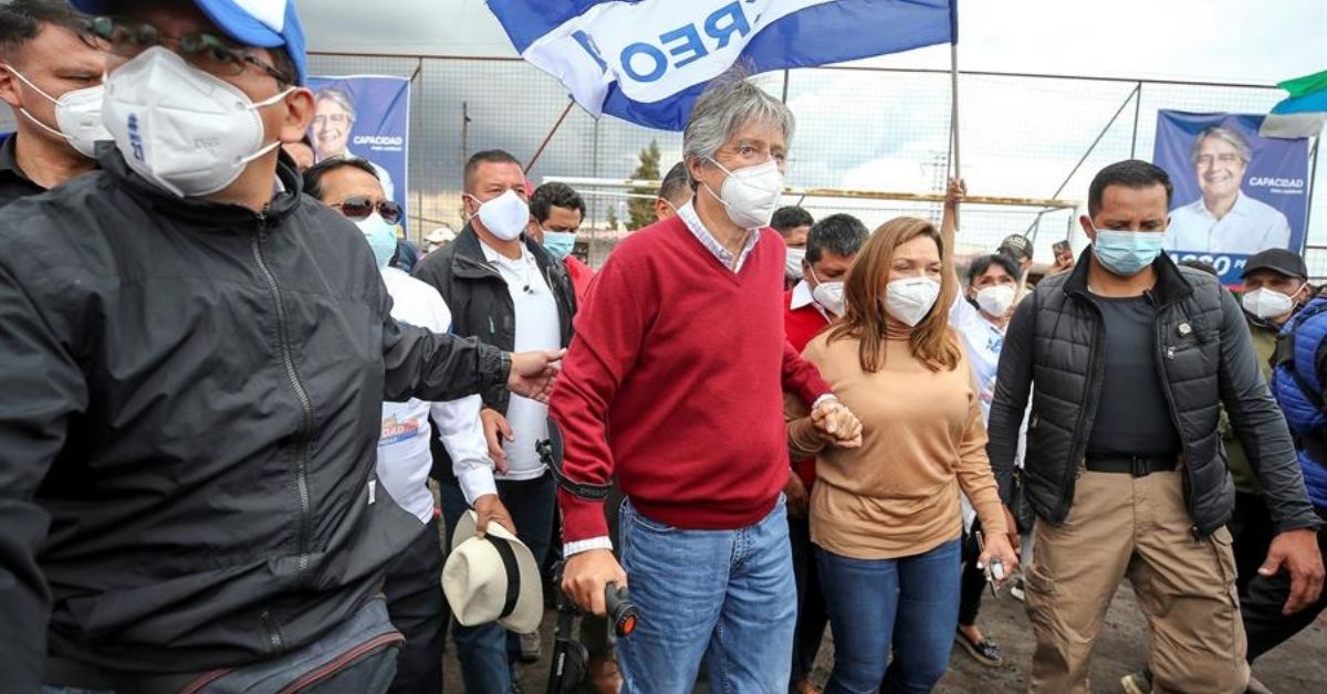 Periodista Giselle Jácome: «Los candidatos presidenciales de Ecuador intentan cautivar el voto joven»