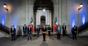 ¿Por qué el presidente Sebastián Piñera anunció la postergación de las mega elecciones en Chile?: Analista político Guillermo Holzmann lo explica