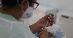 vacunarse y mascarilla