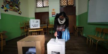 Guillermo Lasso y Andrés Arauz