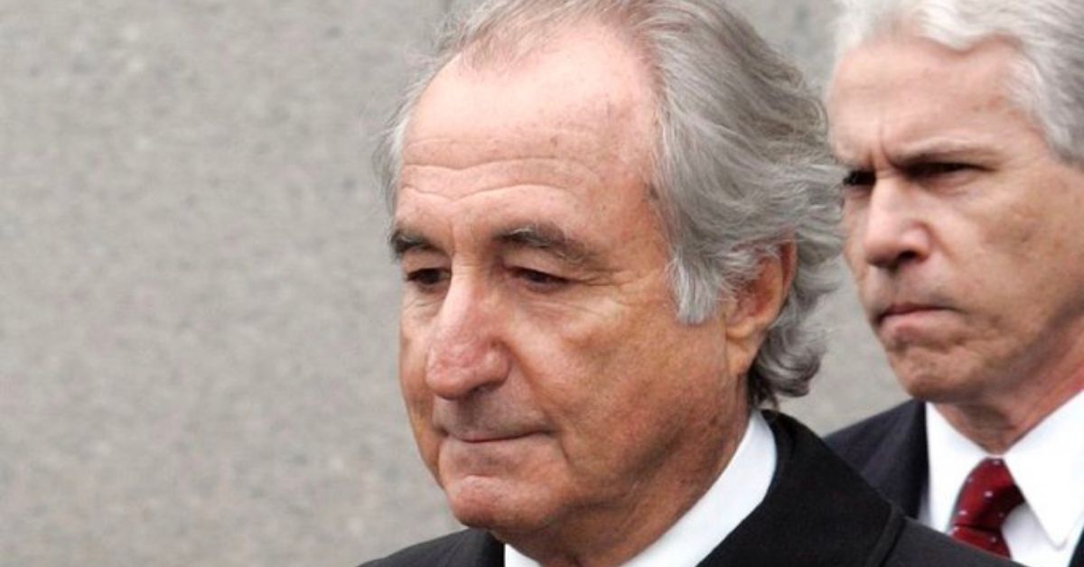 Periodista Carlos de Vega: «Bernard Madoff se convirtió en estafador por su avaricia y la extrema confianza en sí mismo»