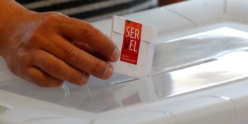 Chileno y Constitución