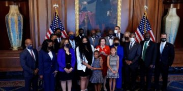 Familiares de George Floyd