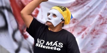 Violencia y policía colombiana