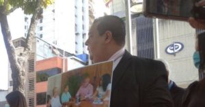 ¿Por qué el régimen de Maduro desató su cólera contra Javier Tarazona por mostrar una foto de Ramón Rodríguez Chacín y los jefes del ELN?: Periodista Sebastiana Bárraez lo explica