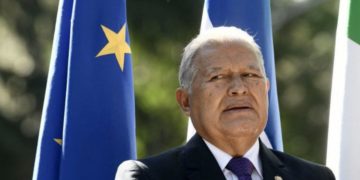 Bukele y Sánchez Cerén