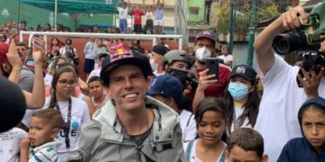 Daniel Dhers y Cota 905