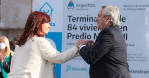 ¿Cómo afecta políticamente a Alberto Fernández la imputación por violar la cuarentena que él mismo impuso como jefe de estado de Argentina?: Periodista Robert Mur lo explica