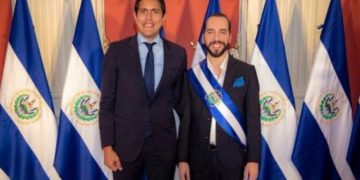 Venezolanos y Nayib Bukele