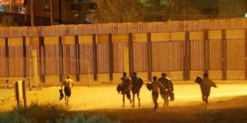 Programa y Quédate en México