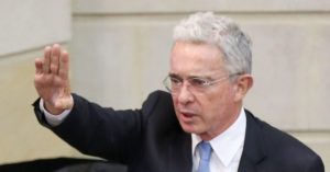 ¿Por qué una juez no aceptó la petición de la Fiscalía General de Colombia de precluir el proceso legal contra el ex-presidente Álvaro Uribe Velez?