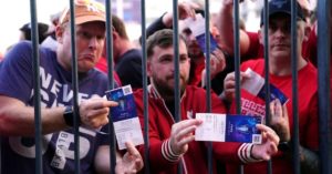 ¿Qué falló y por qué se generaron disturbios a las afueras del estadio de Saint-Denis antes de la final de la Champions?