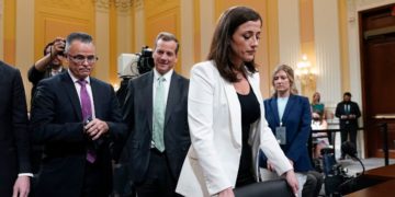 Cassidy Hutchinson y Donald Trump