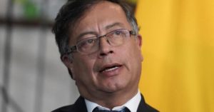 Fuerzas Armadas y Gustavo Petro